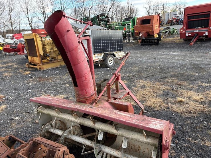 mckee-snowblower-image-6