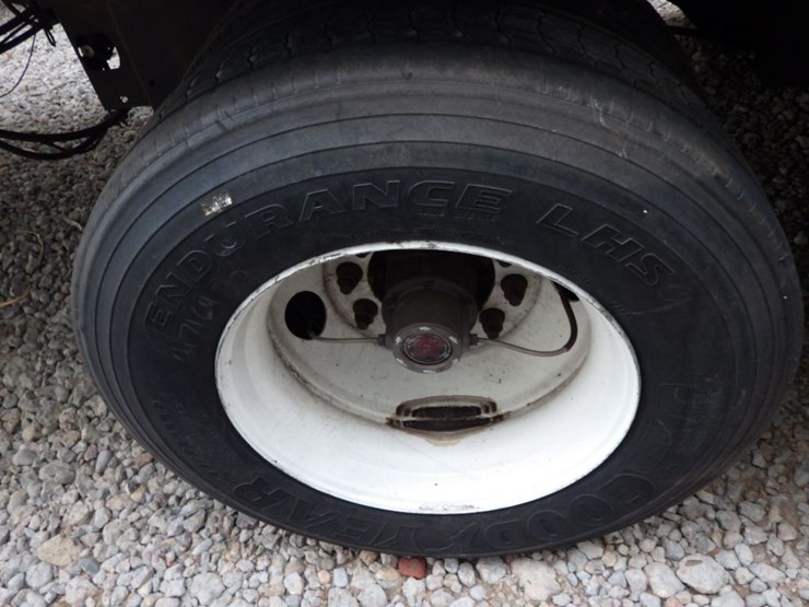 2016-strick-van-image-18