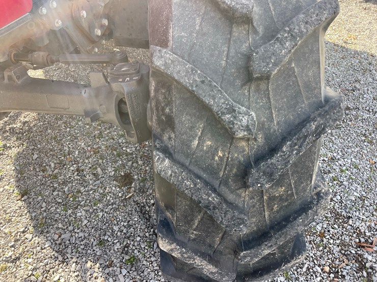 2018-massey-ferguson-4710-image-23