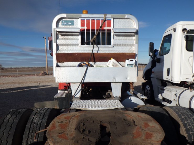 2010-kenworth-t800-image-12