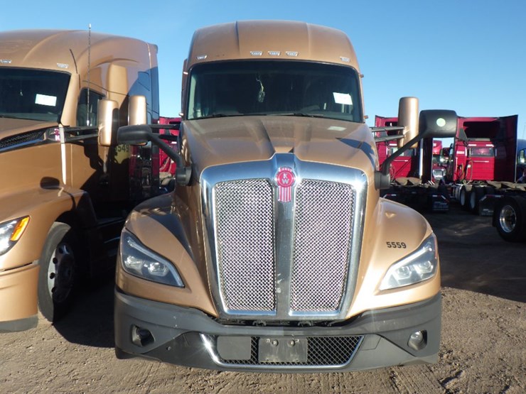 2024-kenworth-t680-image-2