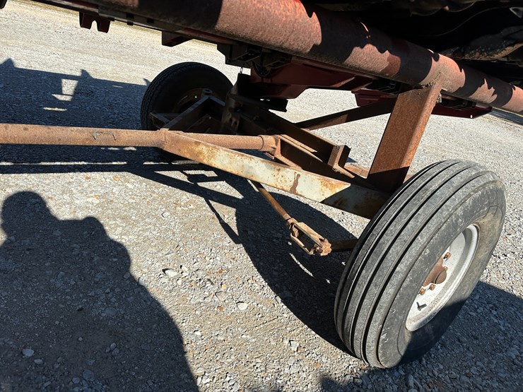 #35811-•-22'-header-wagon-image-18