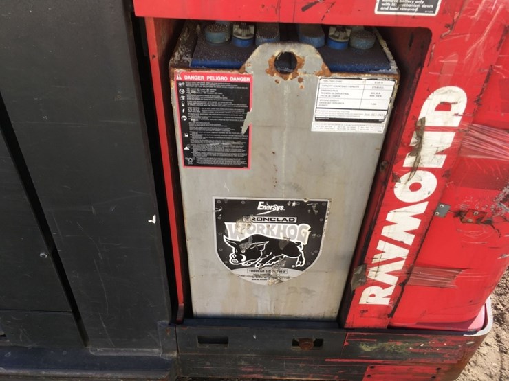 raymond-540-0pc30tt-narrow-aisle-forklift,-image-6