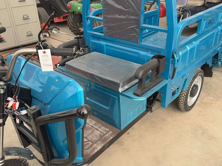 electric-tricycle-with-dump-bed,-60-volt-image-3