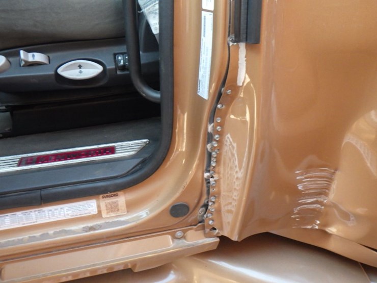 2022-kenworth-t680-image-17