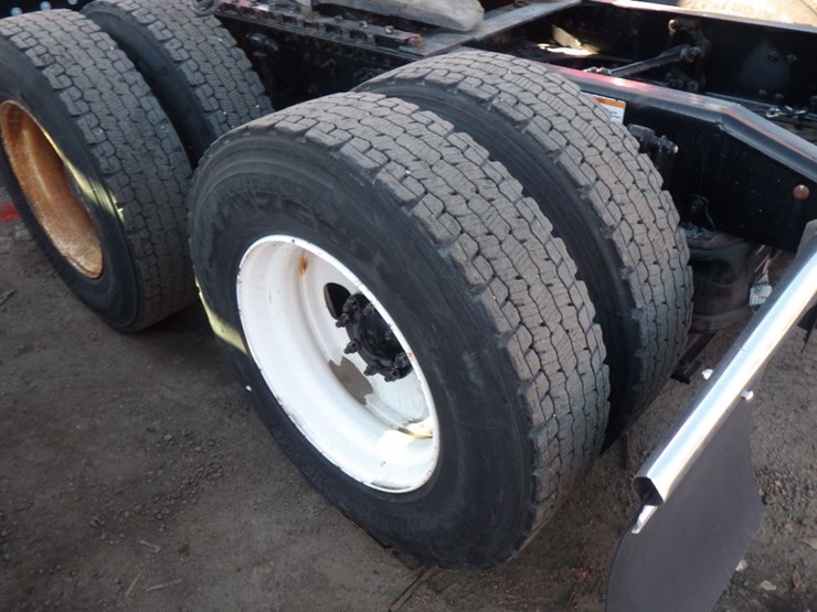 2020-mack-an64t-image-10