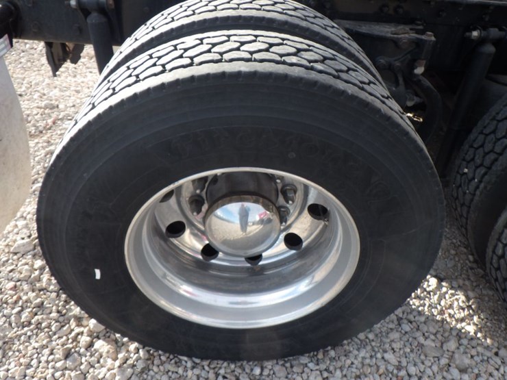 2020-kenworth-t680-image-11