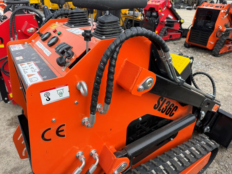 #93-•-unused-sdlool-sl36c-stand-on-tracked-loader-36cj251273-inv#-36229-image-20