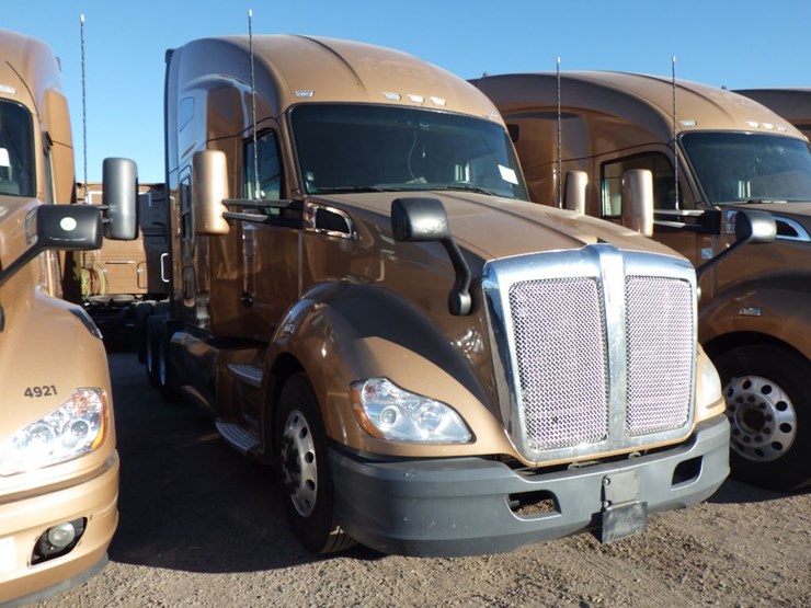 2022-kenworth-t680-image-5