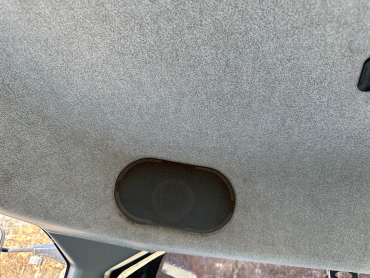 2014-new-holland-t8.330-image-81