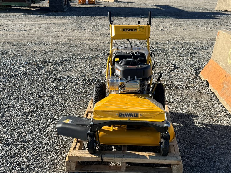 #8-•-unused-dewalt-dw33-33"-walk-behind-lawn-mower-inv#-36546-image-3