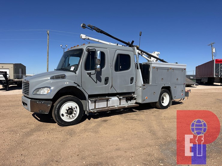 2015-freightliner-business-class-m2-106-image-1