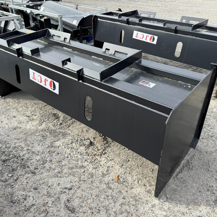 #2094 • Unused JCT 7' Skid Steer Pusher BoxINV# 36006