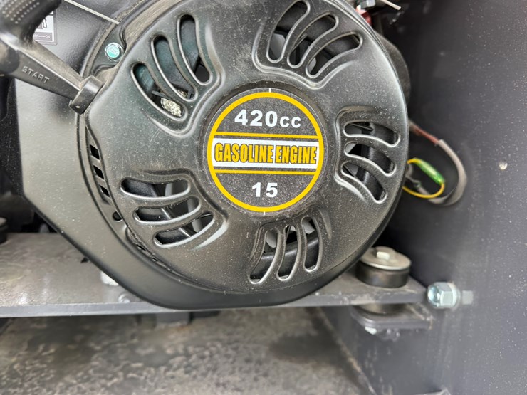 #22788-•-unused-agt-ysrt14-stand-on-tracked-loader-ysrt142025l102468-image-26