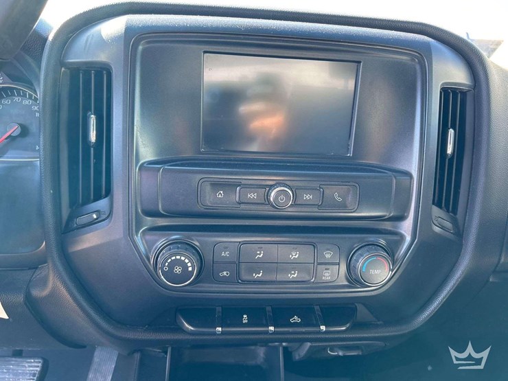 2019-chevrolet-silverado-1500-image-12