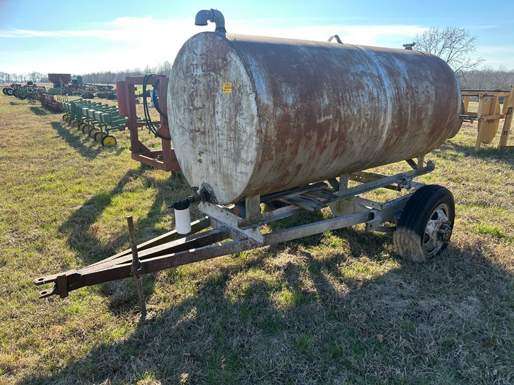 #35829-•-~540-gallon-tank-w/-trailer-image-1