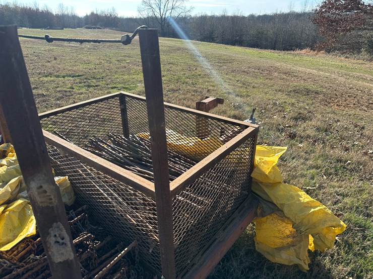 #35852-•-12'-s/a-utility-trailer-only-contents-separate-image-12