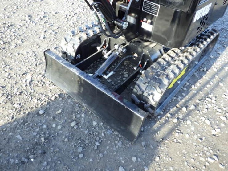 2025-vicsec-13c-hydraulic-excavator-image-9