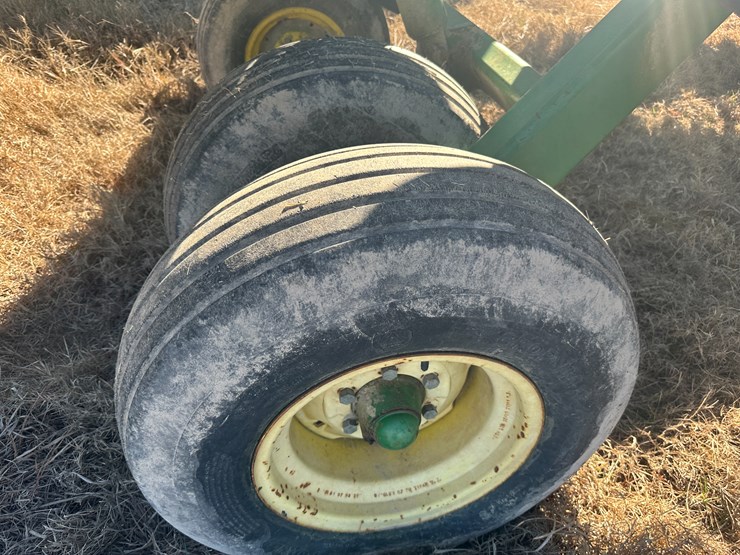 john-deere-455-image-17