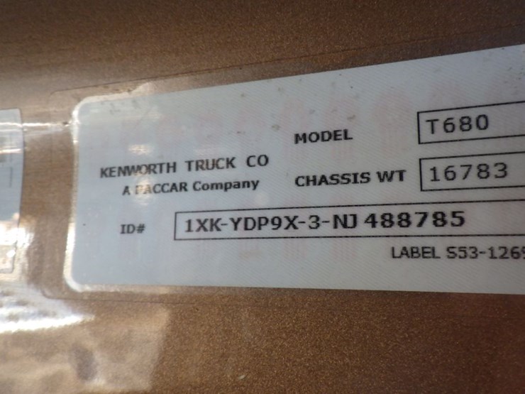 2022-kenworth-t680-image-27