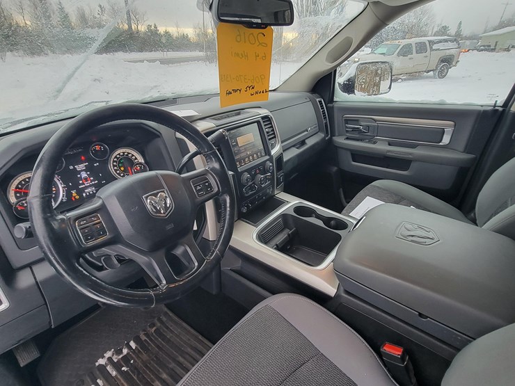 2016-dodge-ram-2500-image-7