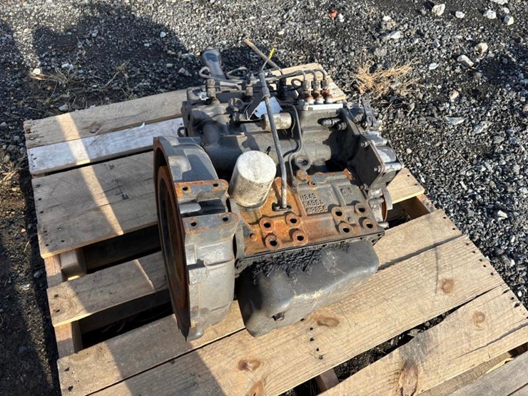 new-holland-l220-image-3