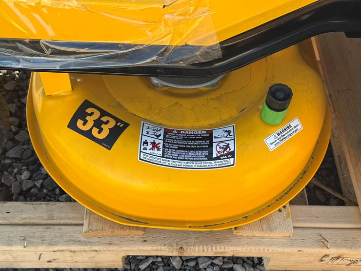 #8-•-unused-dewalt-dw33-33"-walk-behind-lawn-mower-inv#-36546-image-6