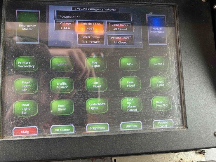 2012-dodge-5500-ambulance-image-16