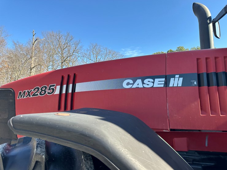 #35799-•-2004-case-mx285-tractor-image-31