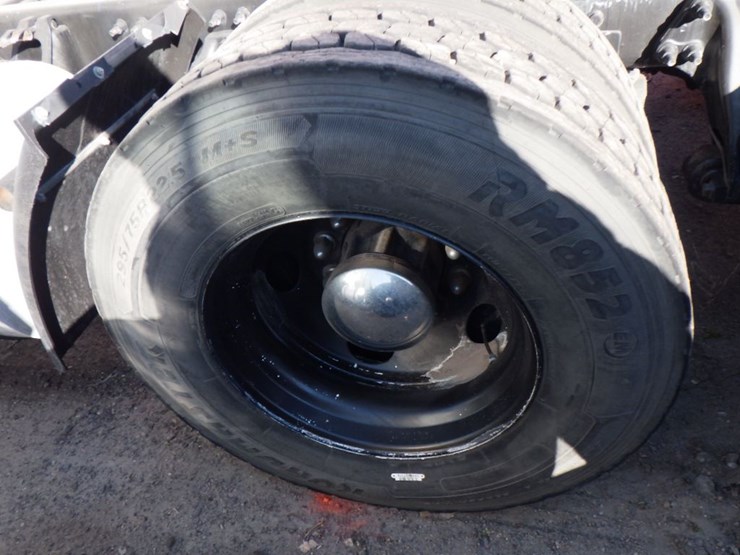 2017-international-prostar-image-14