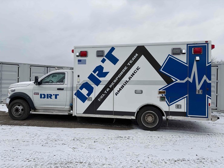 2012-dodge-5500-ambulance-image-7