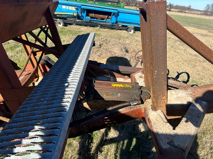 #35253-•-levee-hog-levee-squeeze-w/seeder-and-wheel-type-levee-packer-image-49