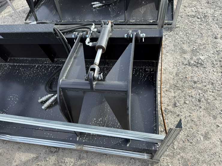 #2084-•-unused-jct-80"-skid-steer-grapple-bucketinv#-36013-image-5