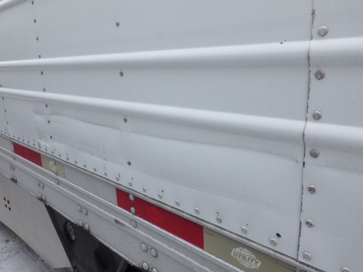 2011-utility-3000r-image-5