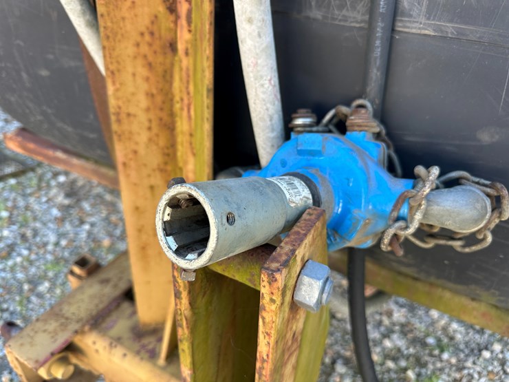 #35802-•-200-gallon-22'-3pt-sprayer-image-8