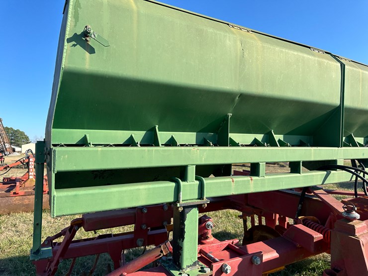 #35840-•-tandem-levee-plow-w/seed-box-image-15