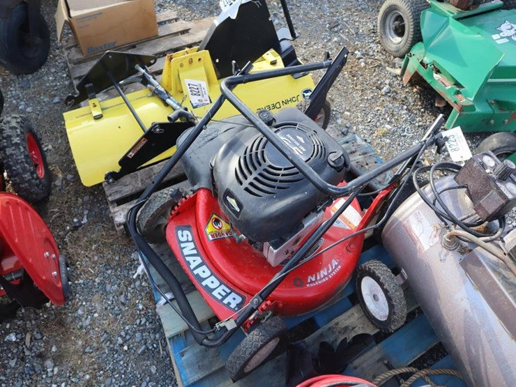 snapper-21in-mr2116578b-push-mower-image-2