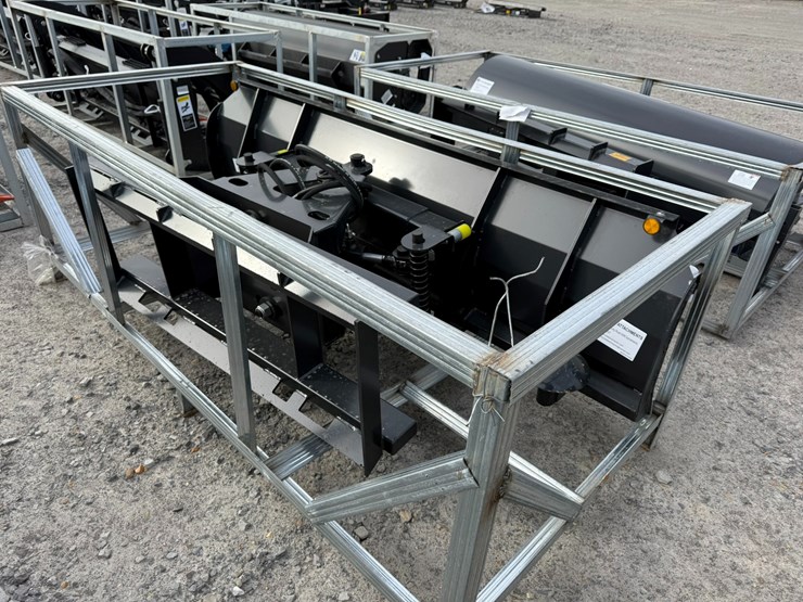 #2089-•-unused-jct-6'-skid-steer-dozer-bladeinv#-36010-image-1