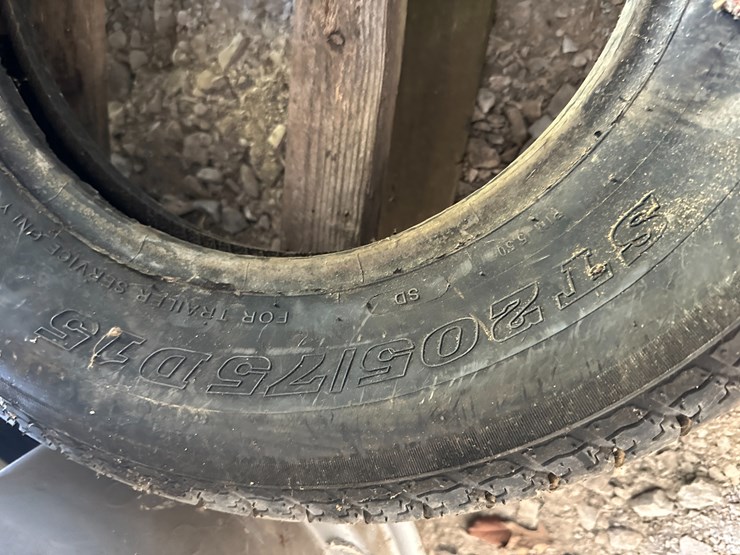 #35879-•-lot-of-(5)-tires-&-(3)-rims-image-5