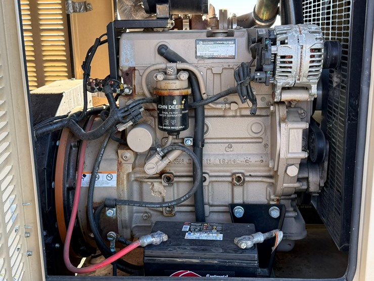 2007-john-deere-4024t-image-25