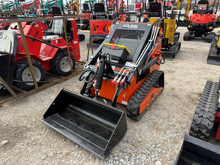 #93-•-unused-sdlool-sl36c-stand-on-tracked-loader-36cj251273-inv#-36229-image-1
