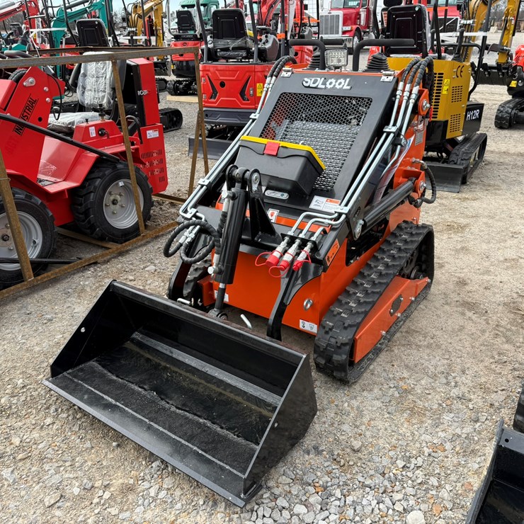 #93 • Unused SDLOOL SL36C Stand-On Tracked Loader 36CJ251273 Inv# 36229