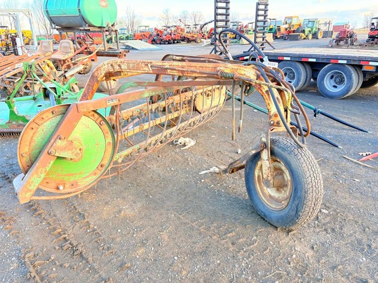 john-deere-640-image-1