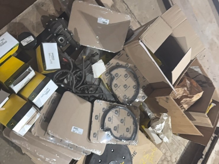 john-deere-1725-image-5