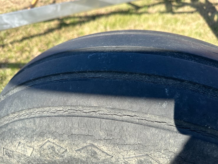 #35815-•-18'x52'-land-plane-image-11