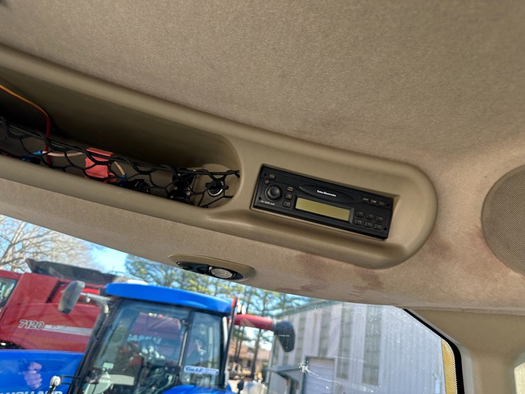 #35799-•-2004-case-mx285-tractor-image-70