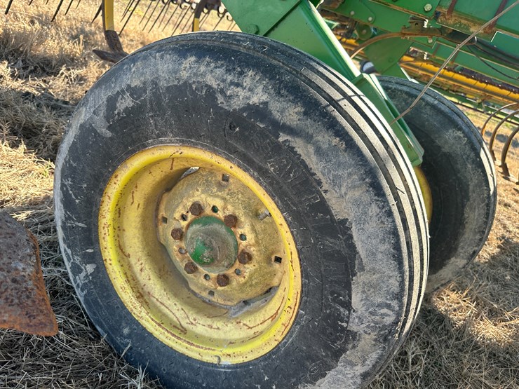 john-deere-27-image-17