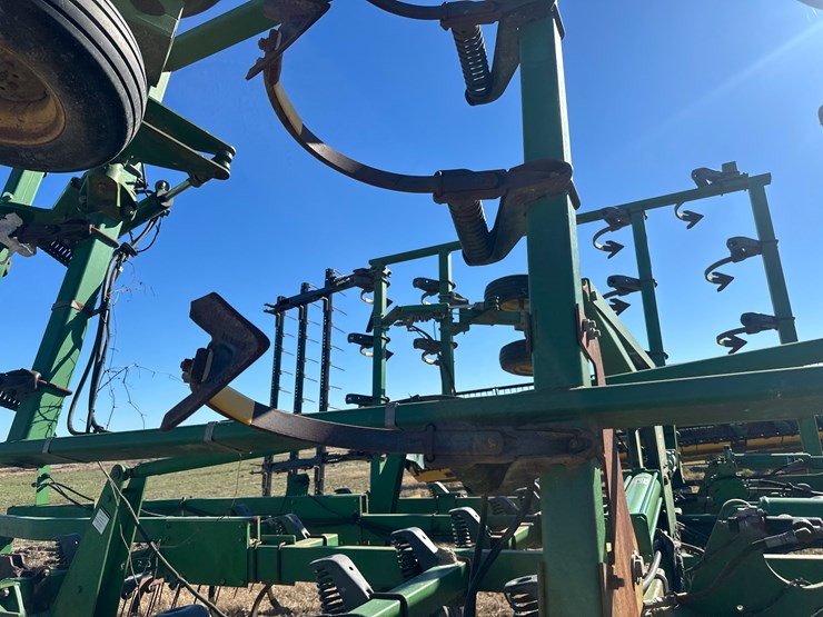 john-deere-27-image-56