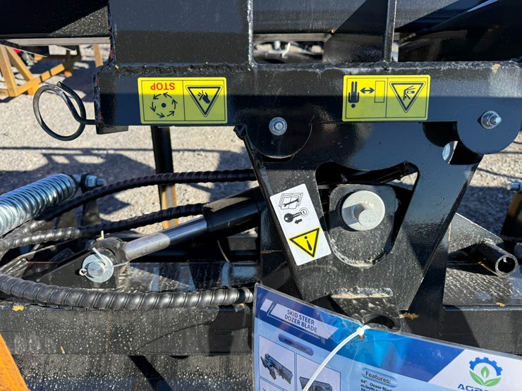 #2028-•-unused-mower-king-spa84-84"-skid-steer-bulldozer-blade-spa8425111502cinv#-35703-image-7