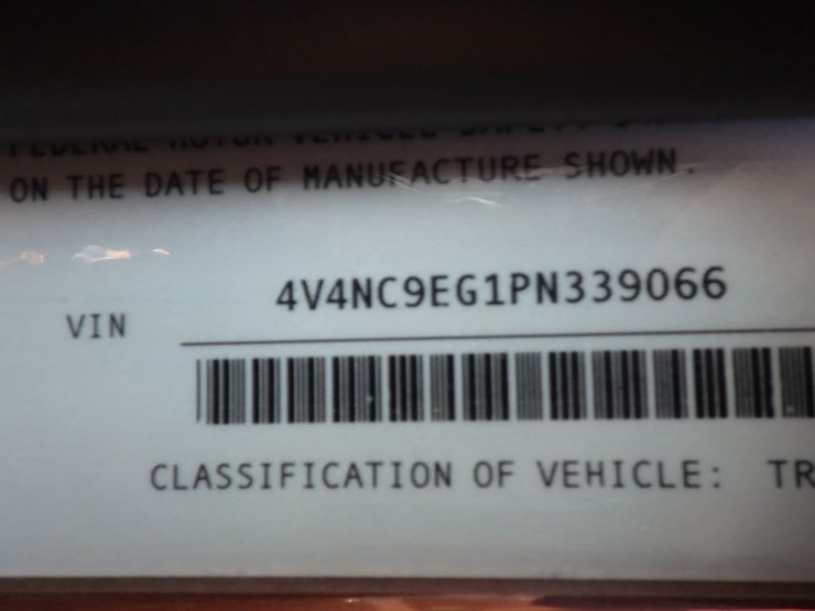 2023-volvo-vnl-760-image-20